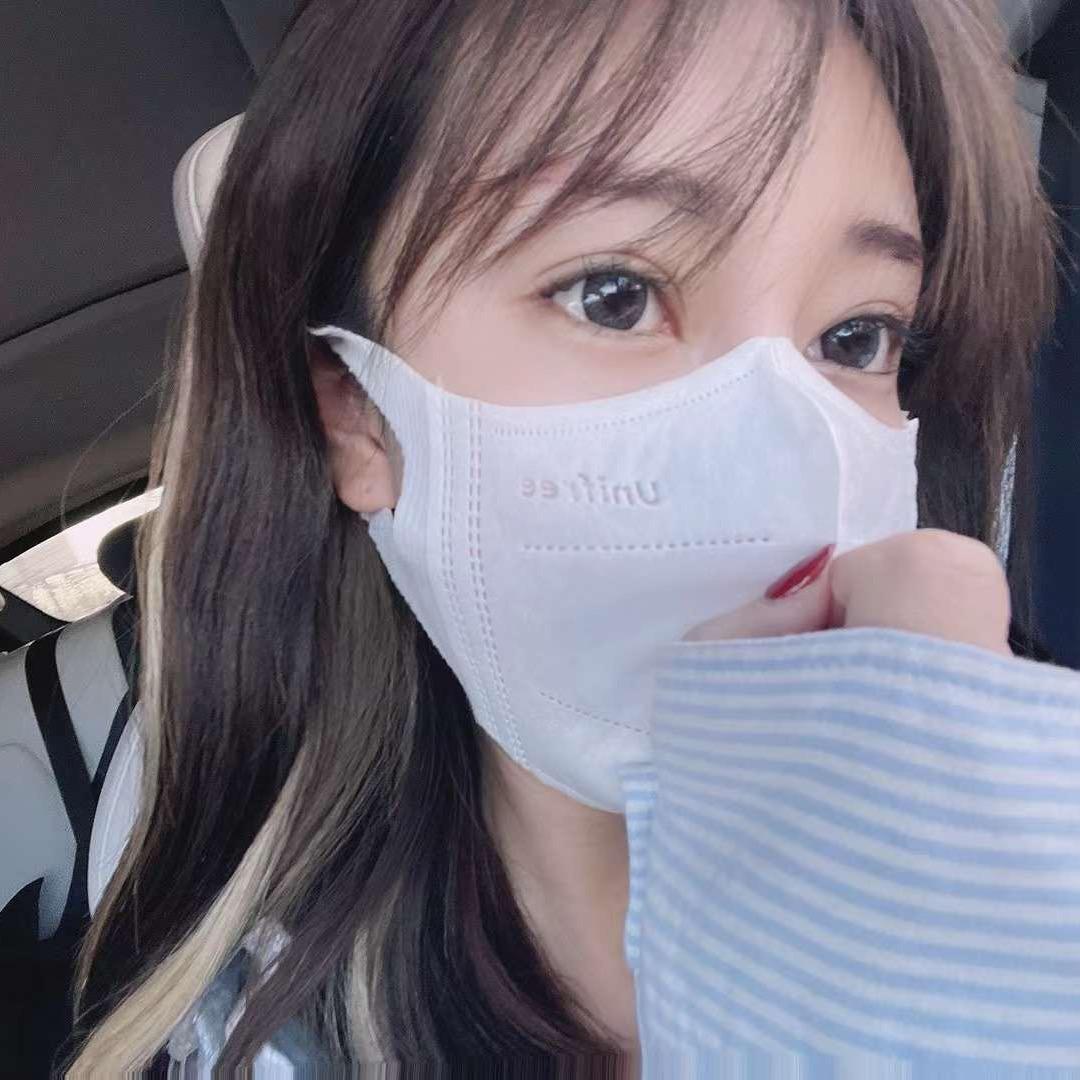 小懿.