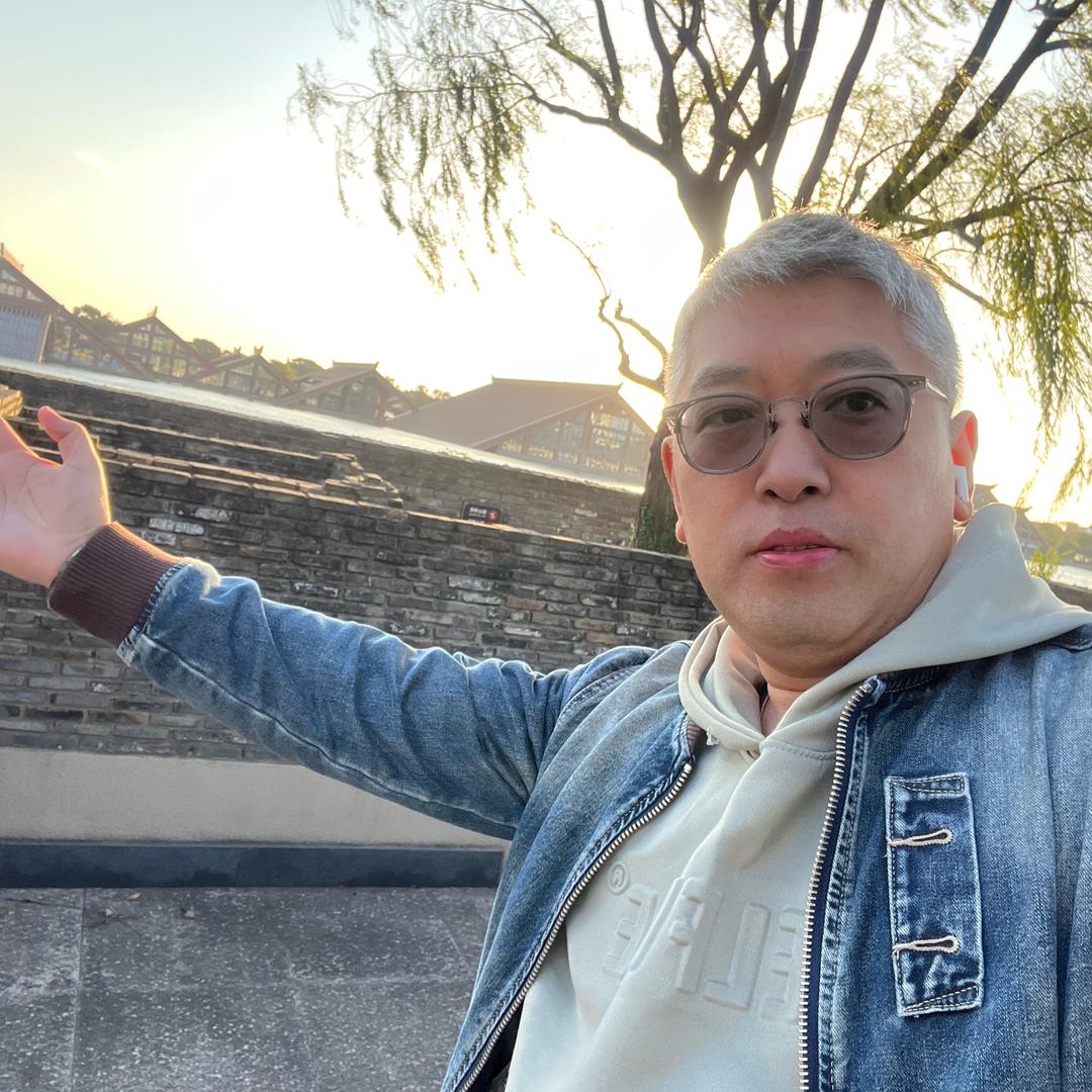 研究员小森