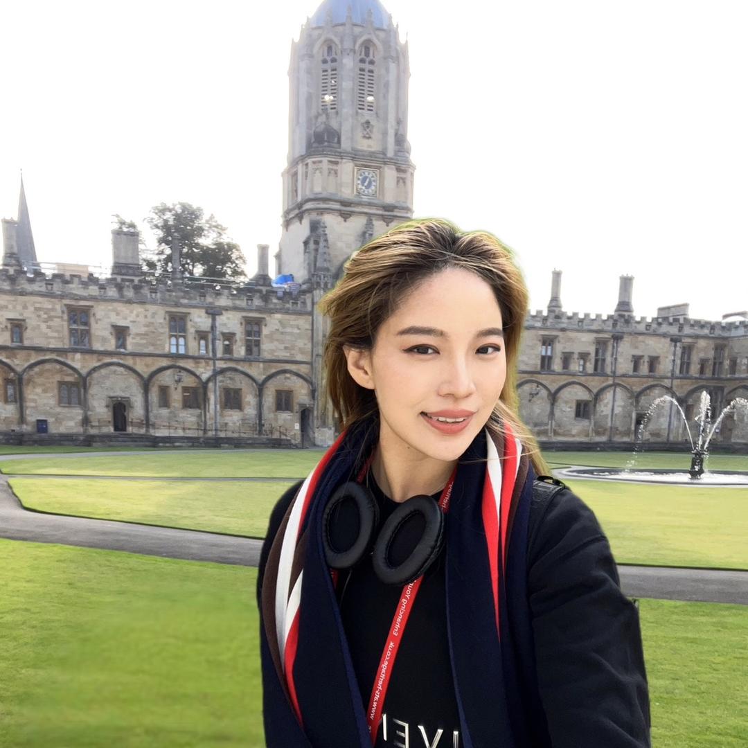 丹妮拉爱英语