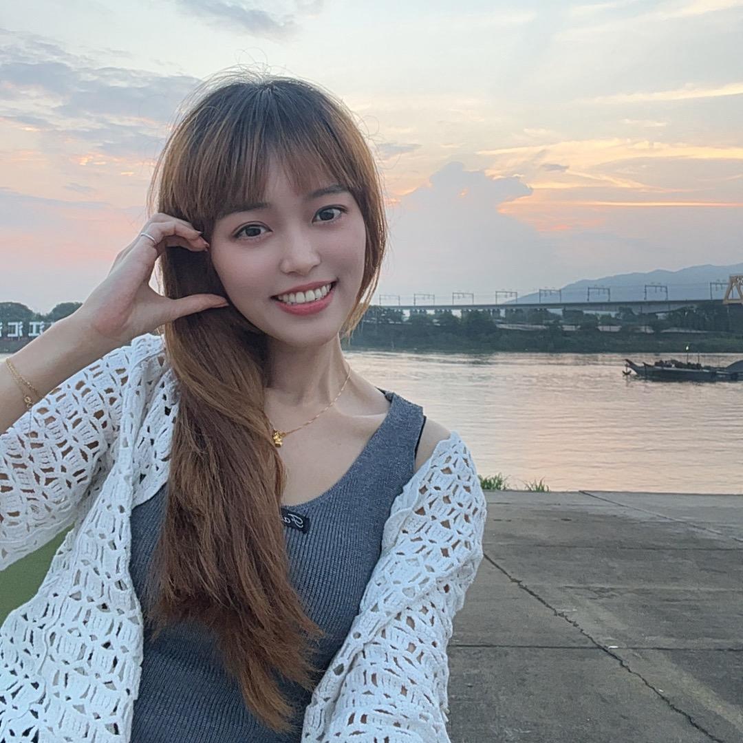 你隔壁的梁倩倩