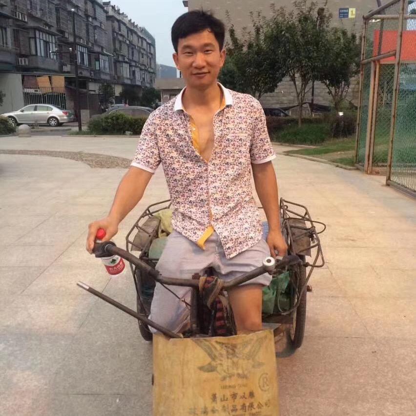 漳州市龙文区领速成汽车贸易有限公司