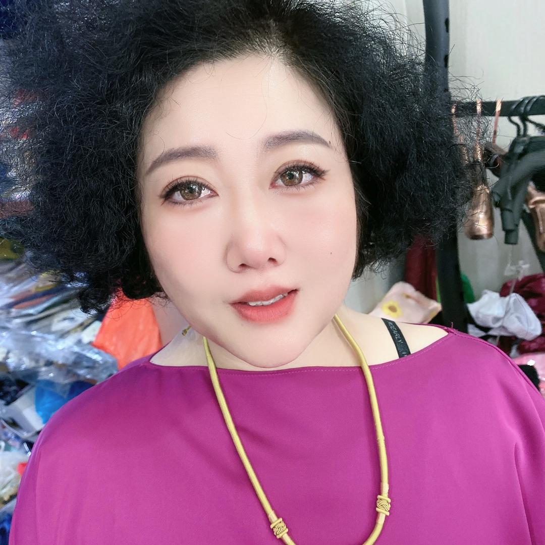 津南区姐妹服装发财店授权号