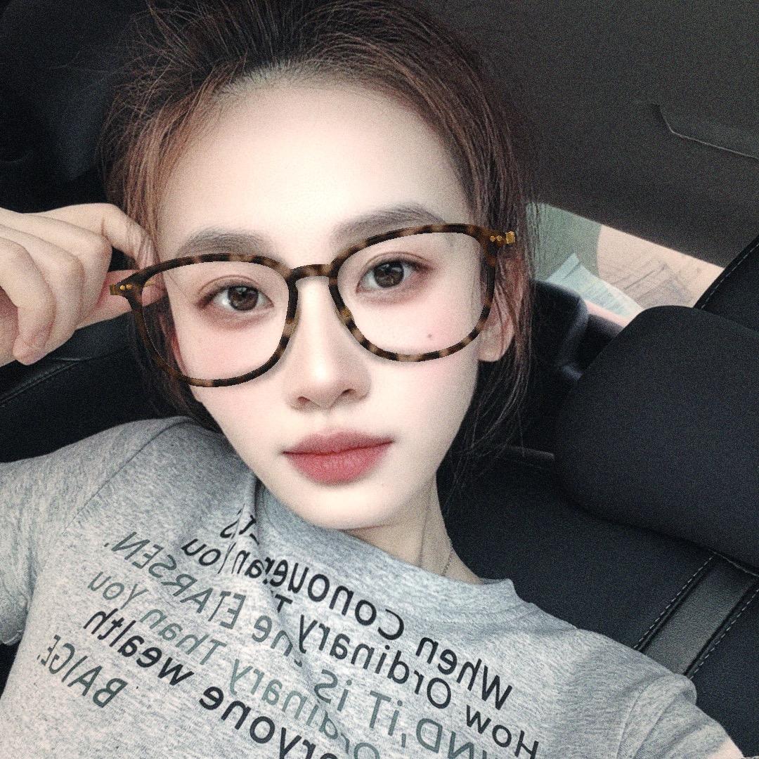 小小颖🌸