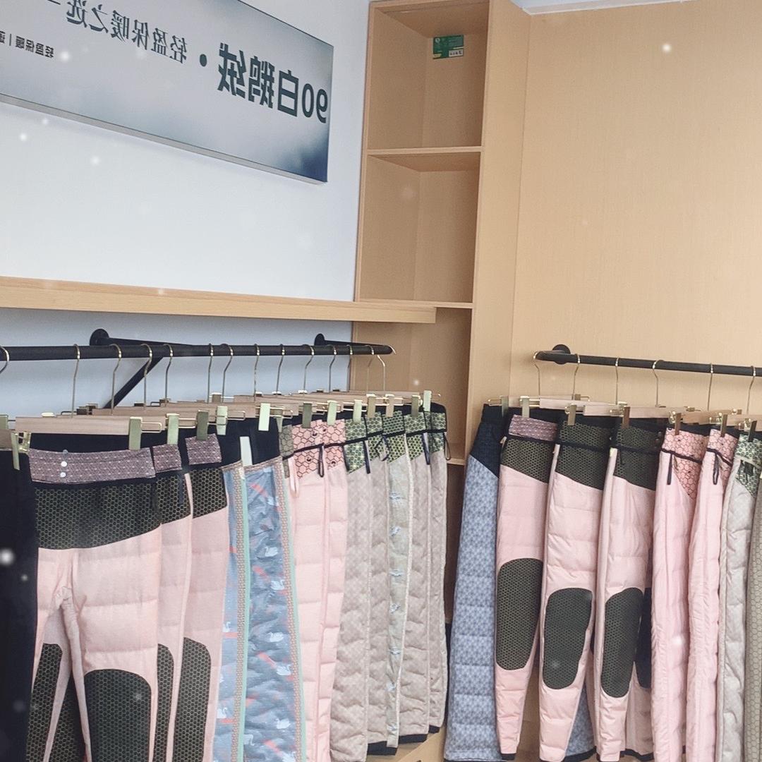 黛绸自然黑女装专卖店