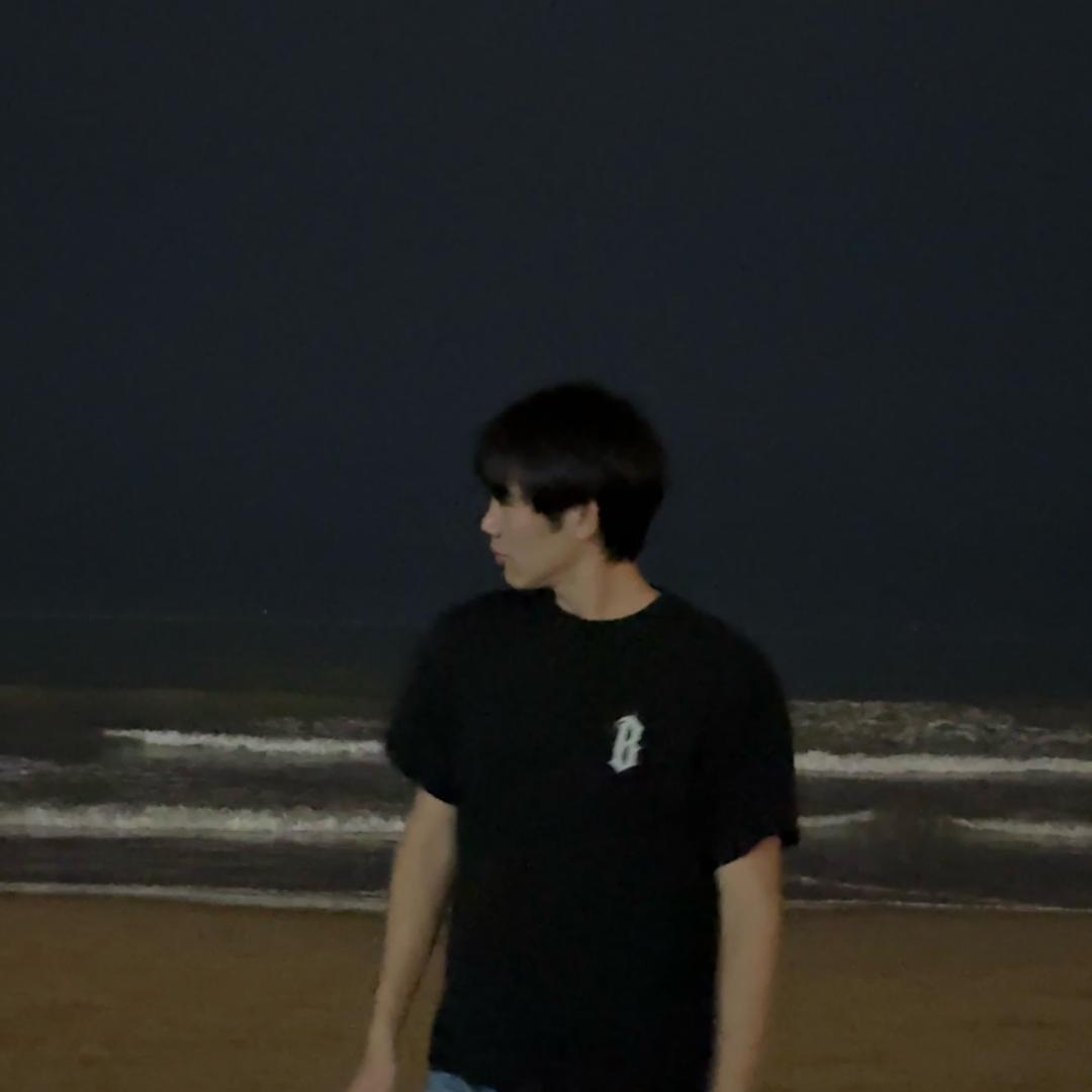 振哥哥丶