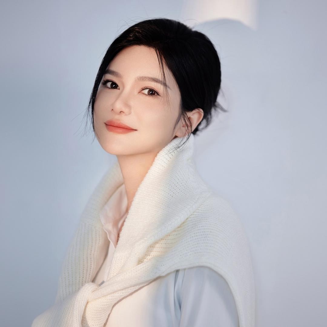 李彩