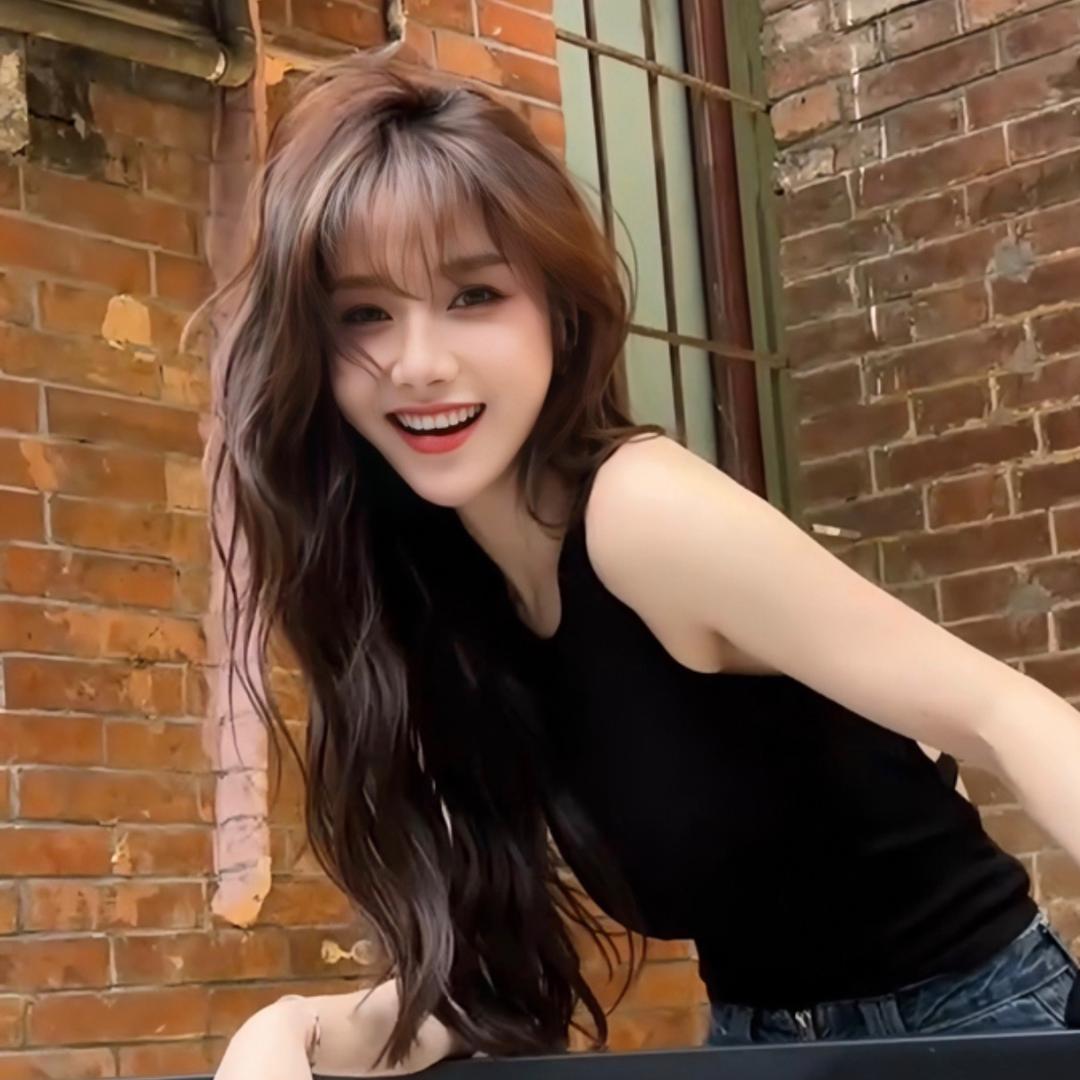 卡卡精品女装穿搭