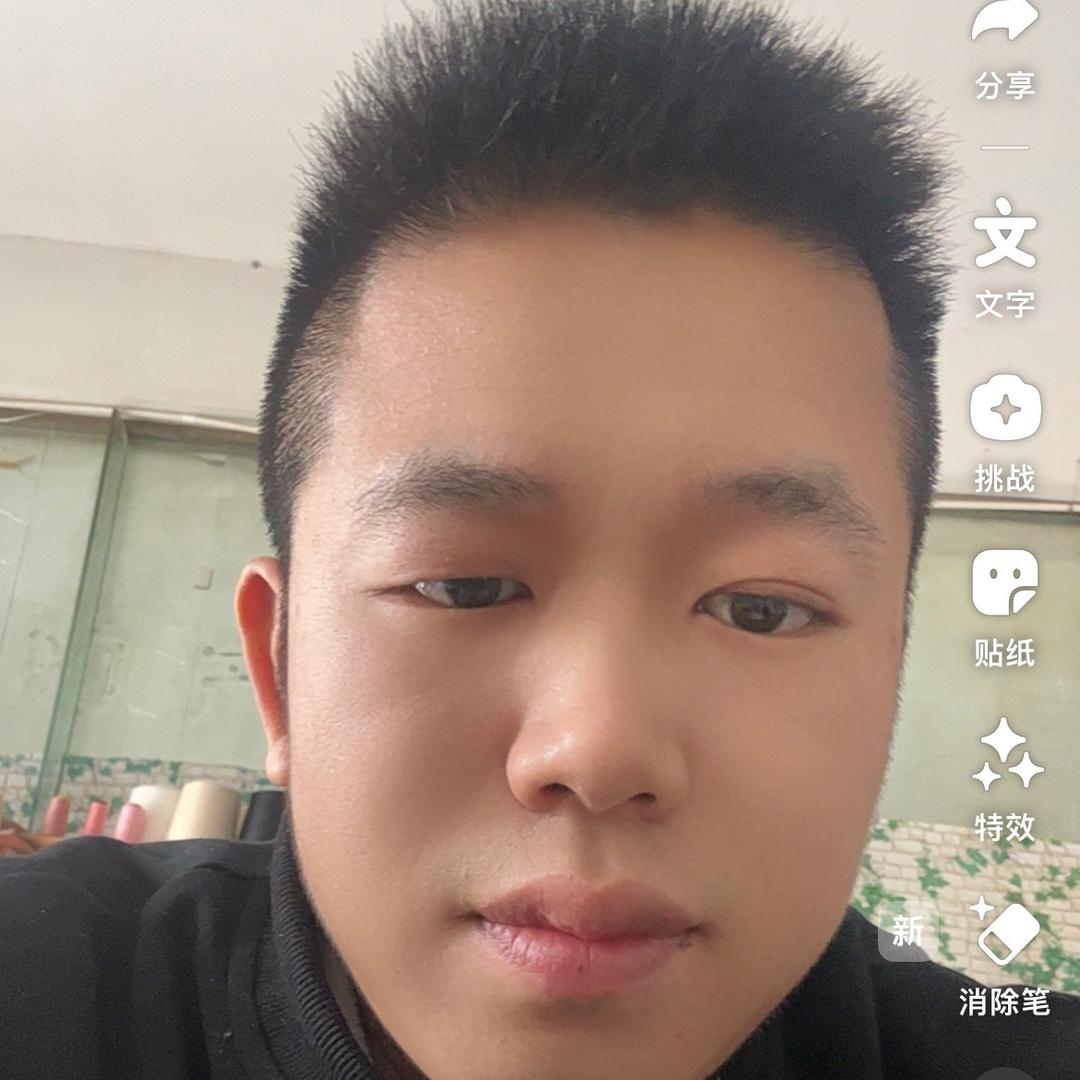 小袁，服装加工