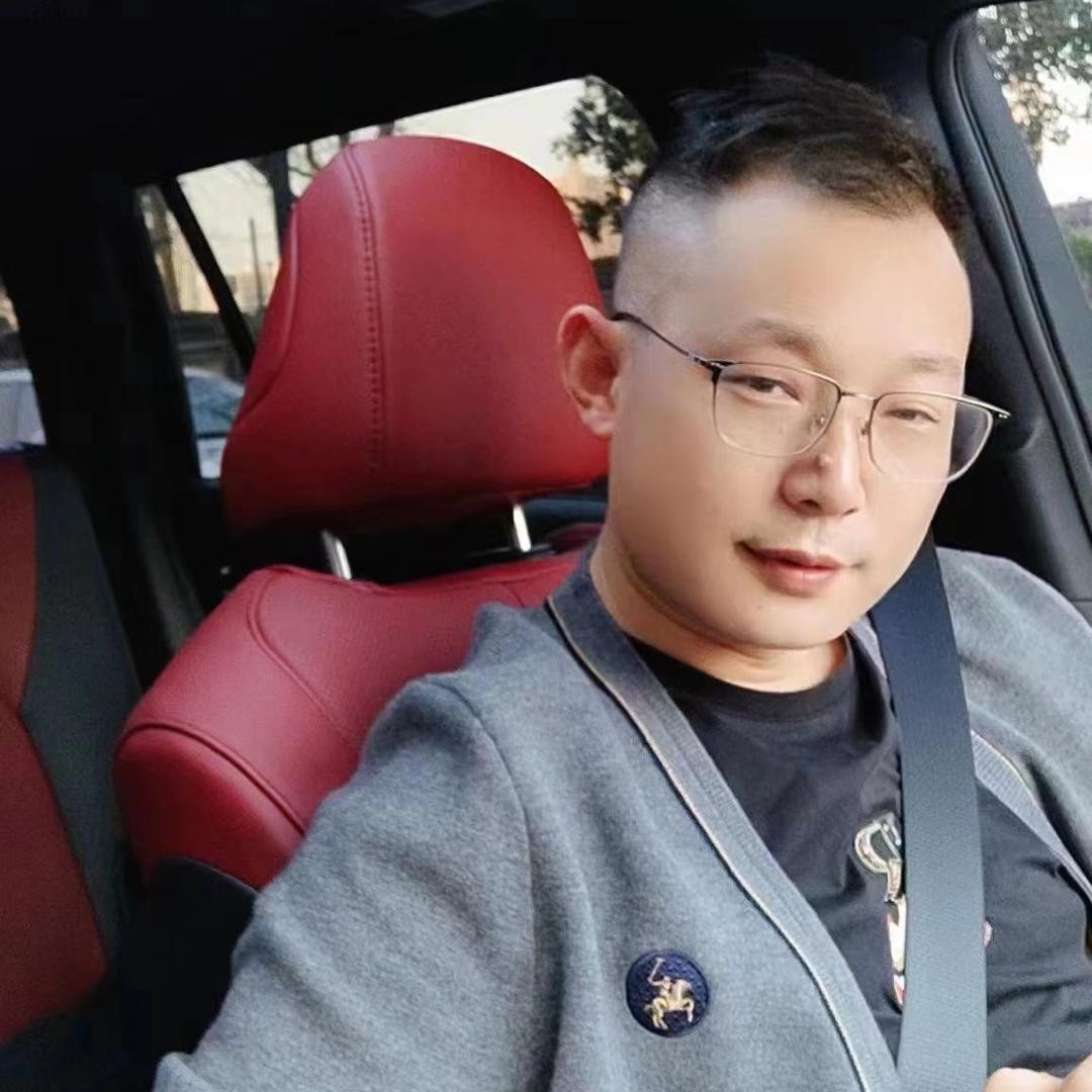 猪大侠脆皮烤乳猪