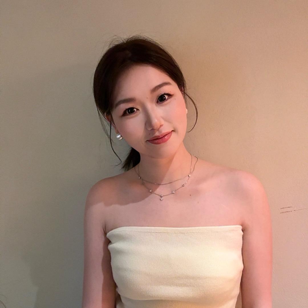 YiYi依依