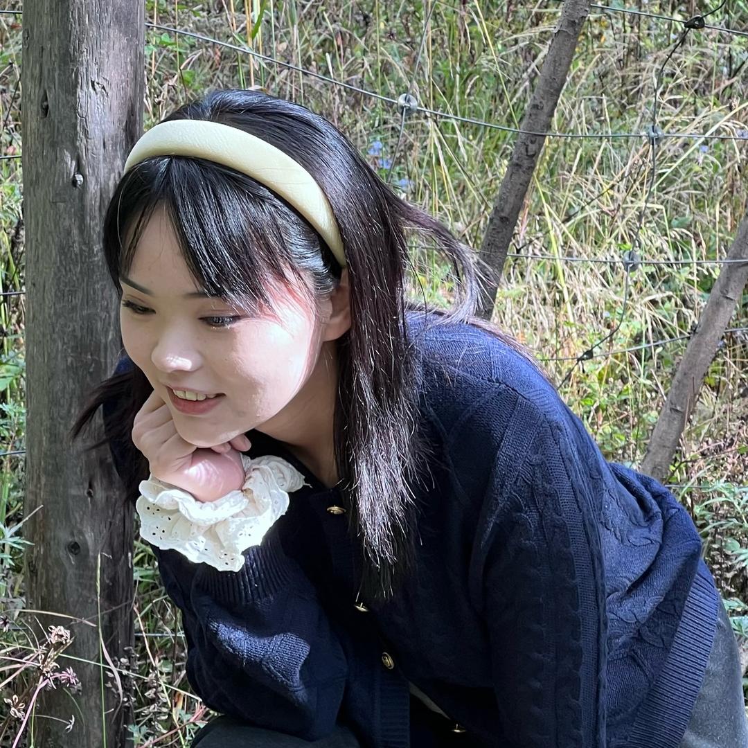 微笑着说、我很好