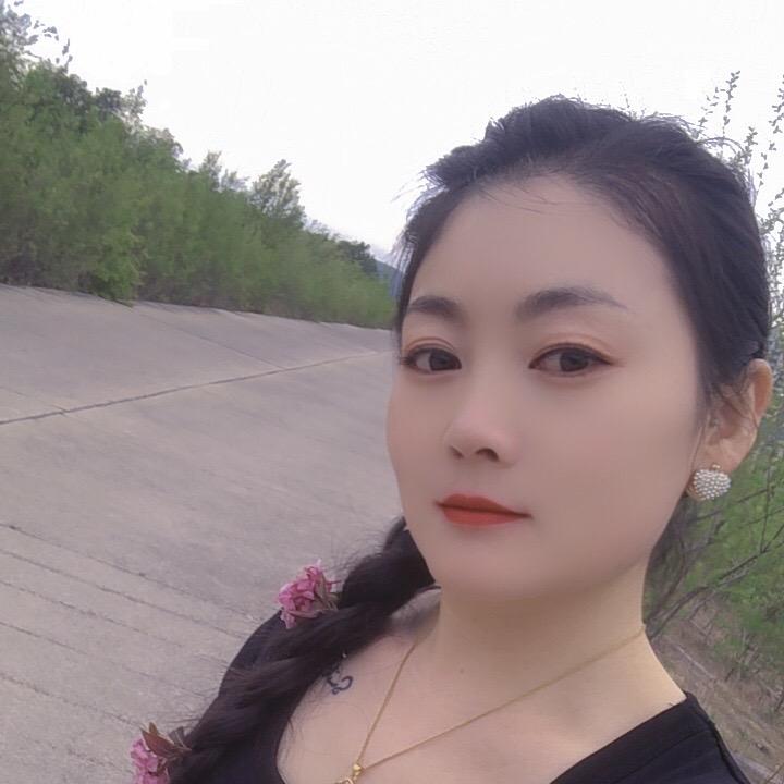 玲玲在草原