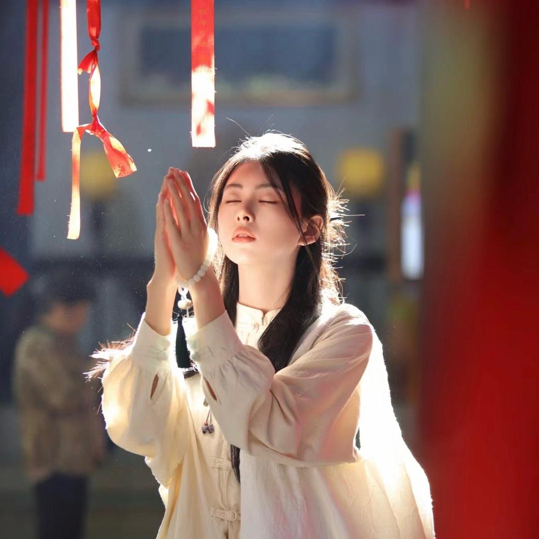 芙蓉出水