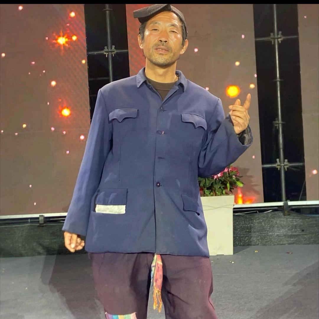 大洋芋（二手男）爱唱歌