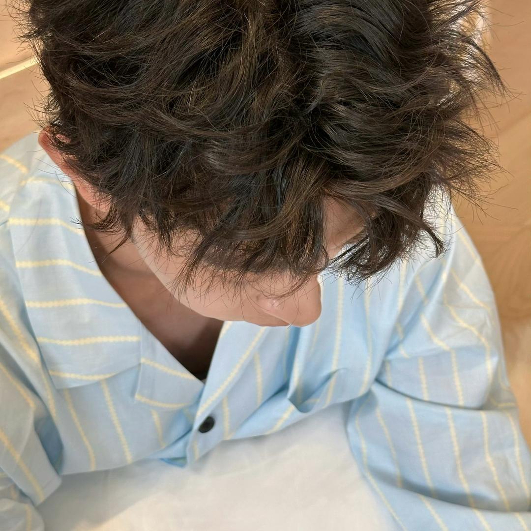 日系少女大葱蘸酱