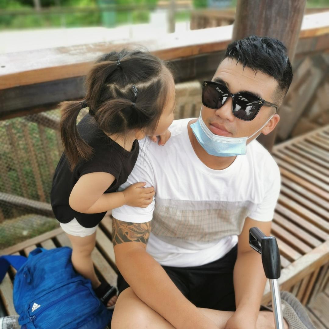 ¥小飞¥