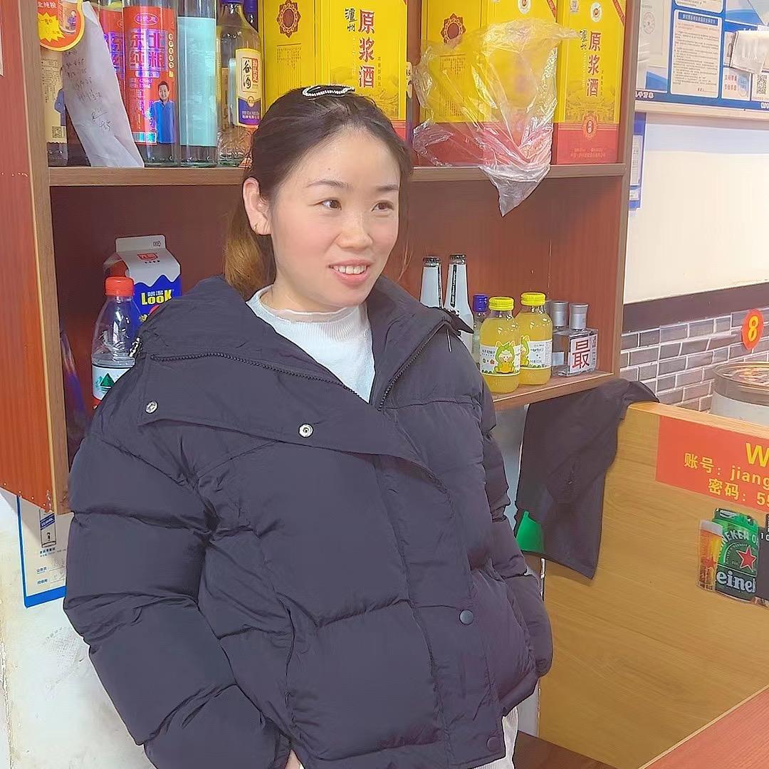 桐乡生蚝王菜馆  徐多多