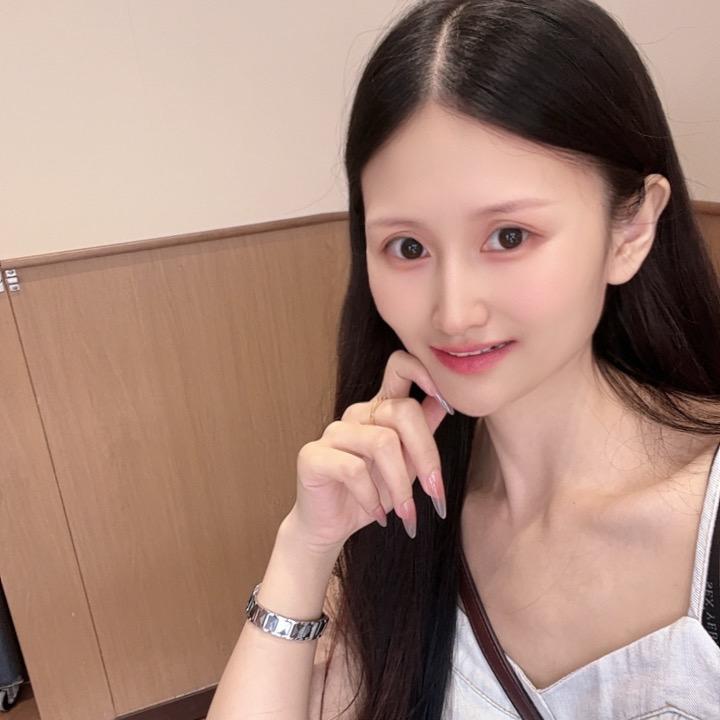 v小凡