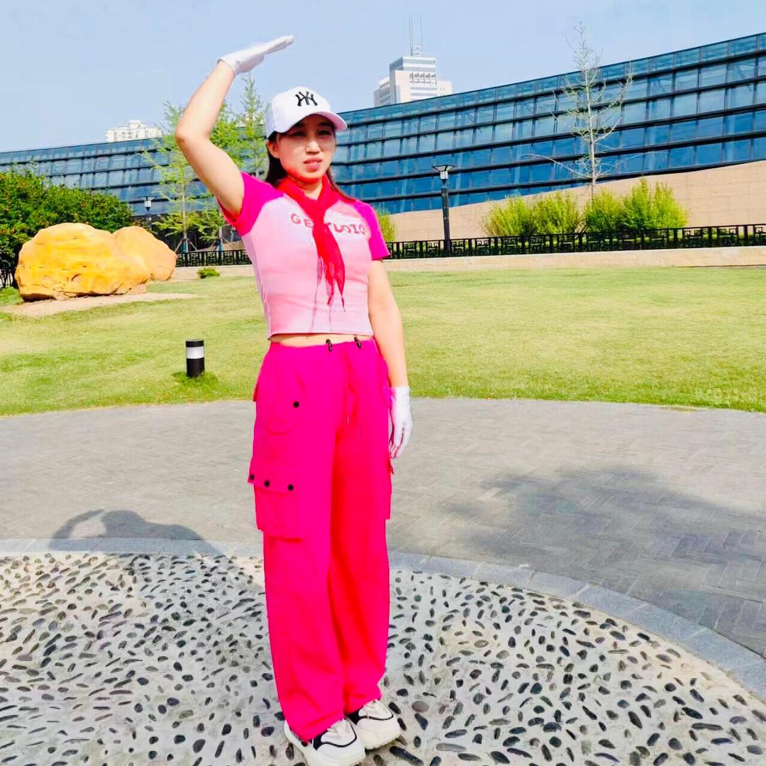 დ᭄ꦿAi小薇💓ᝰᦔꫀ