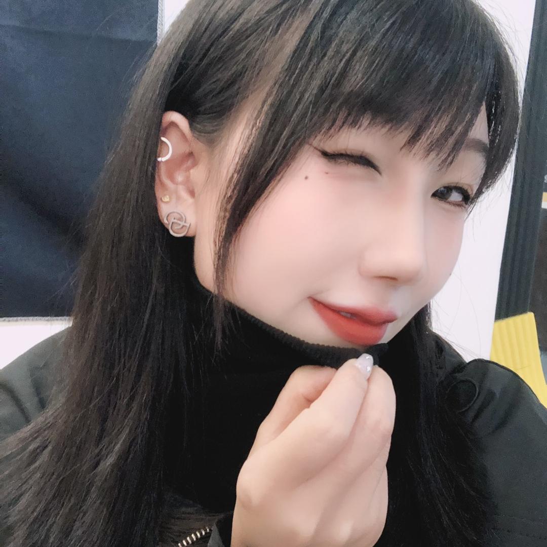 是Y妍呀@