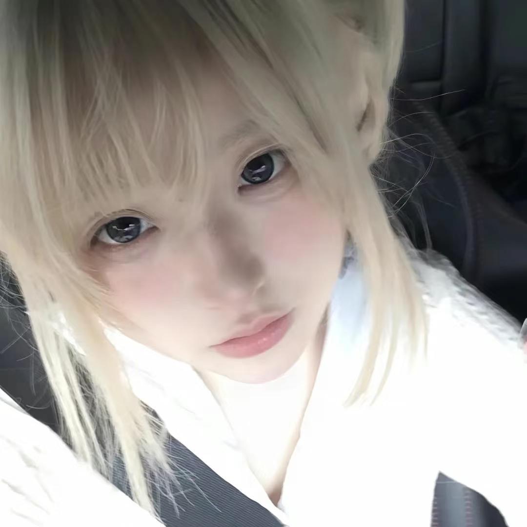 -/-