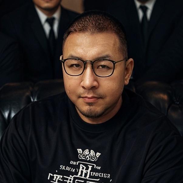 ༺࿄࿆༼王さん༽࿅࿆༻