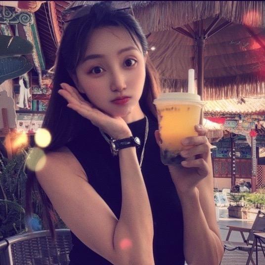 普米族姑娘  香香