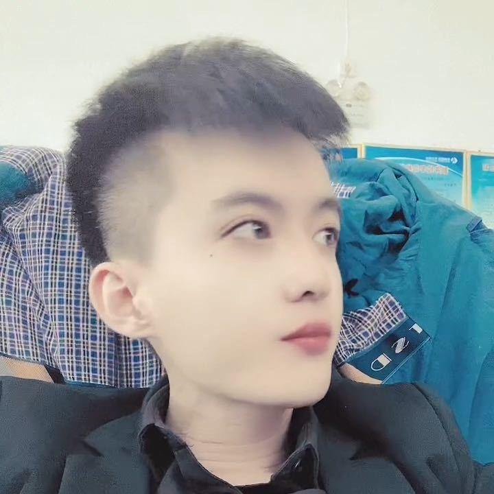 @梁、✨¹⁹⁹³