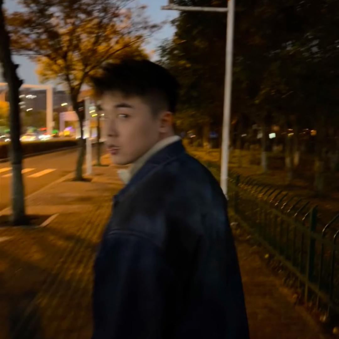 刘一鸣