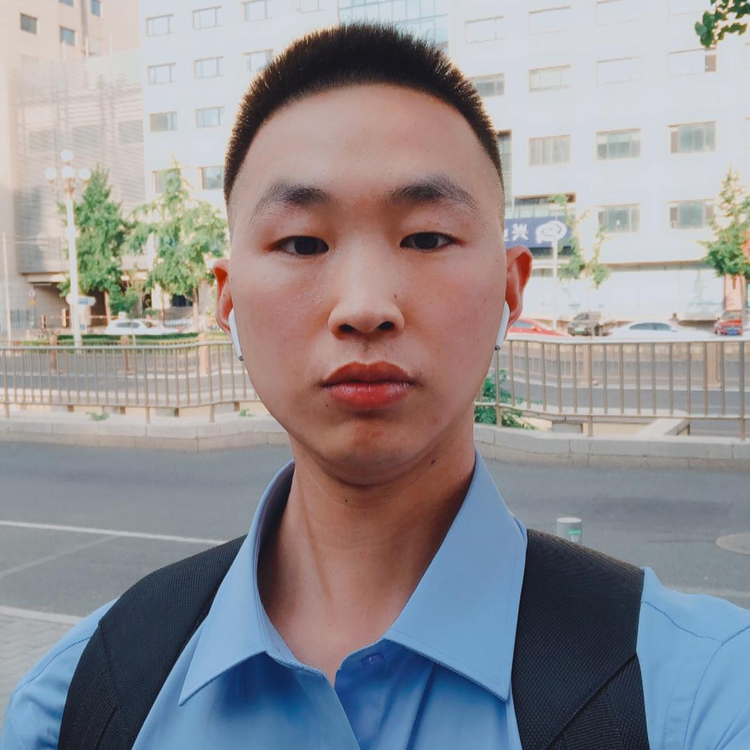 三班三部典典头像