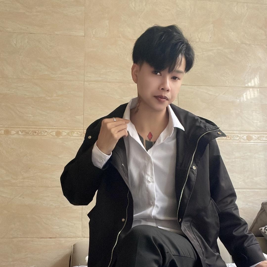 谭大大🤬