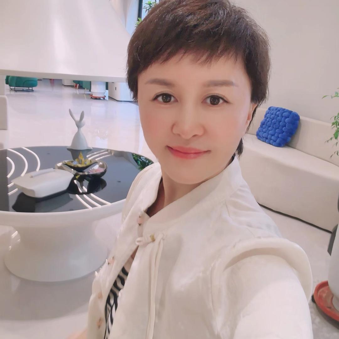 美桃妆感纹绣  桃子