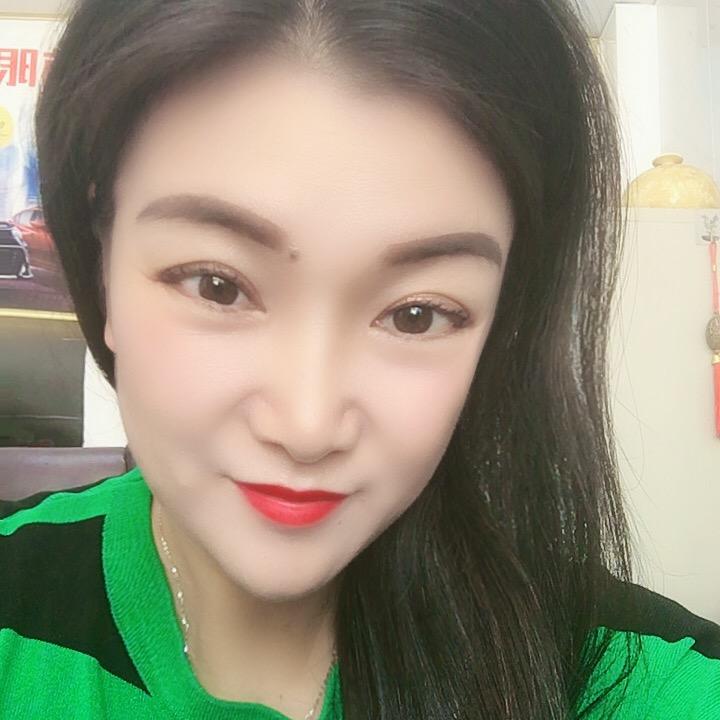 周集卖二手车的小姐姐