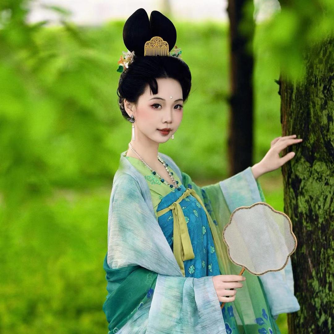 鹤一小草莓