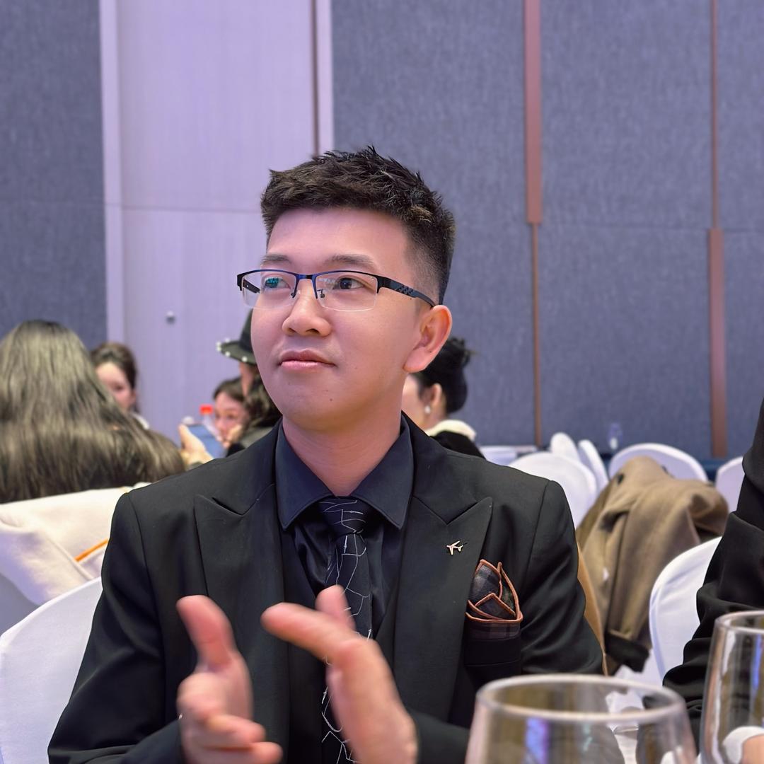 南宁何同学说房