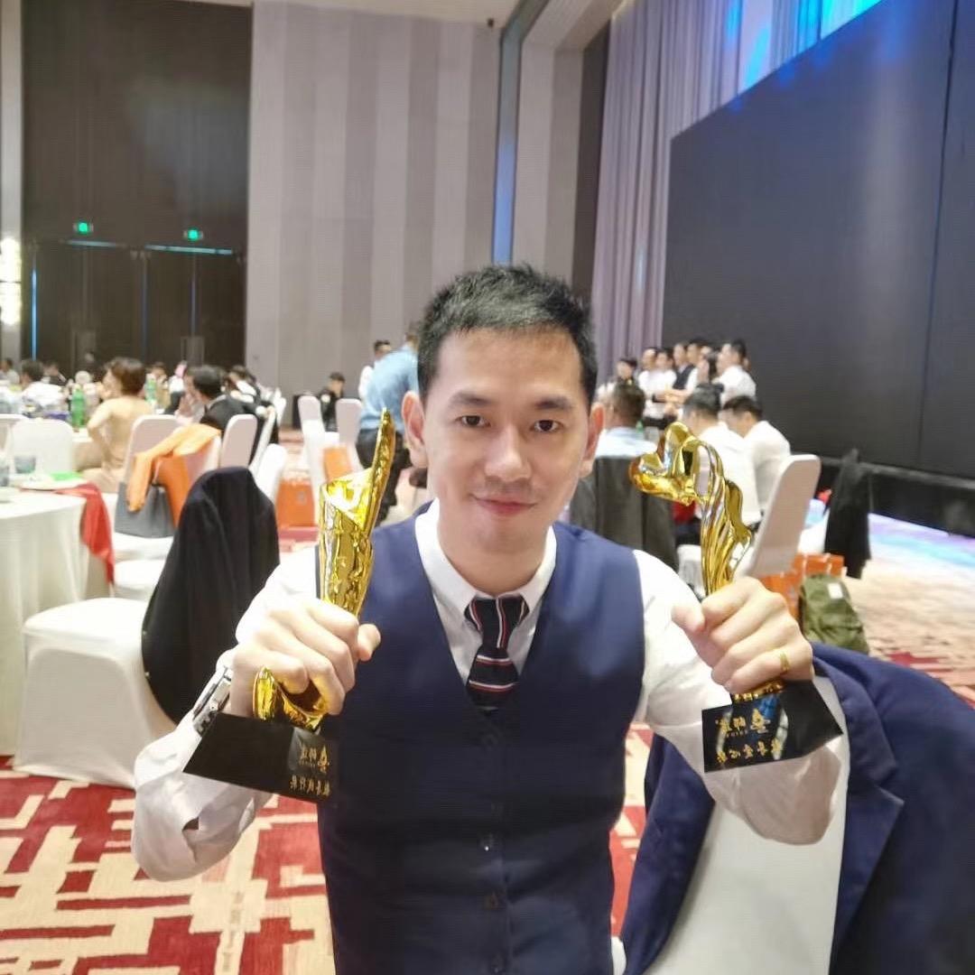 厦门金融一哥坤少