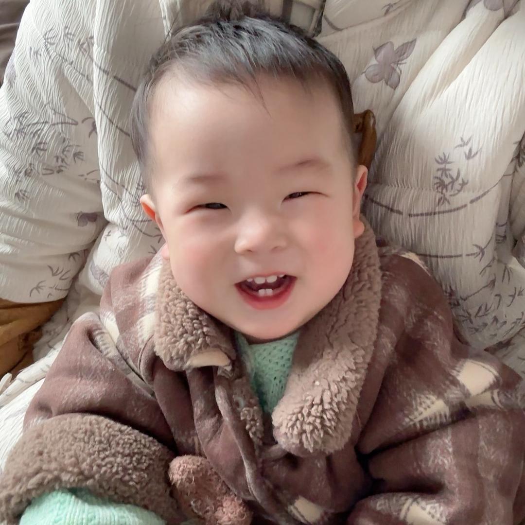 一颗恋爱脑啊