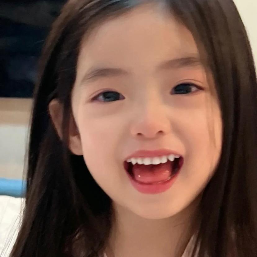 美女不6眼泪