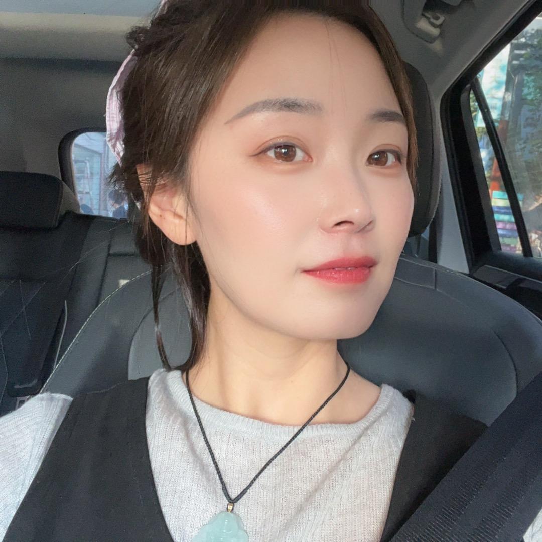 ෆ 叫我老大〃•ω‹〃♡