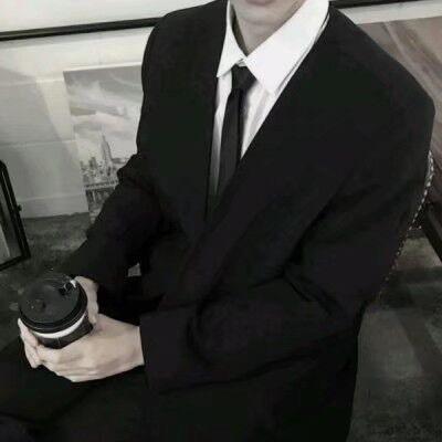 小师弟爱爬山呀