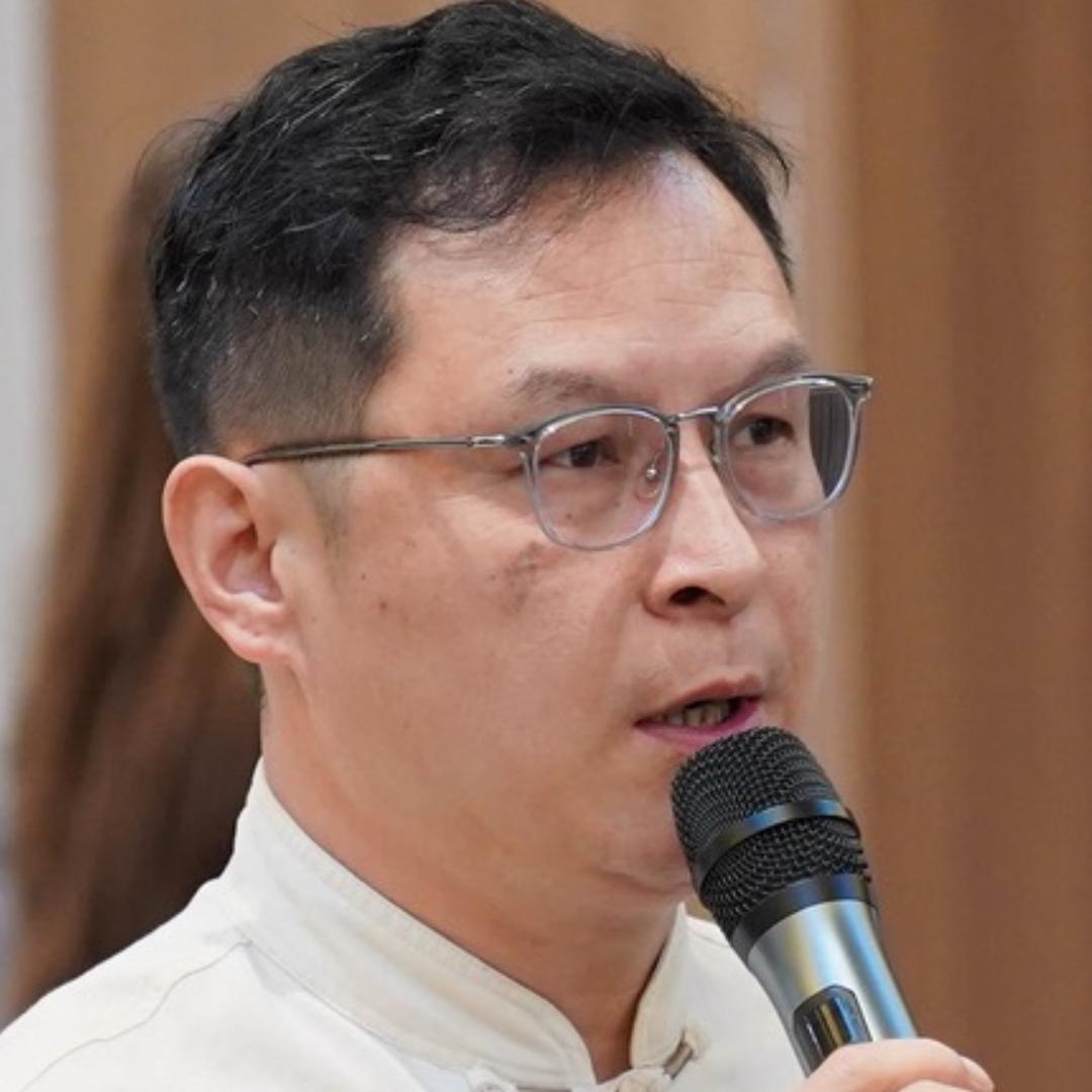 顶尖生源帅哥老师