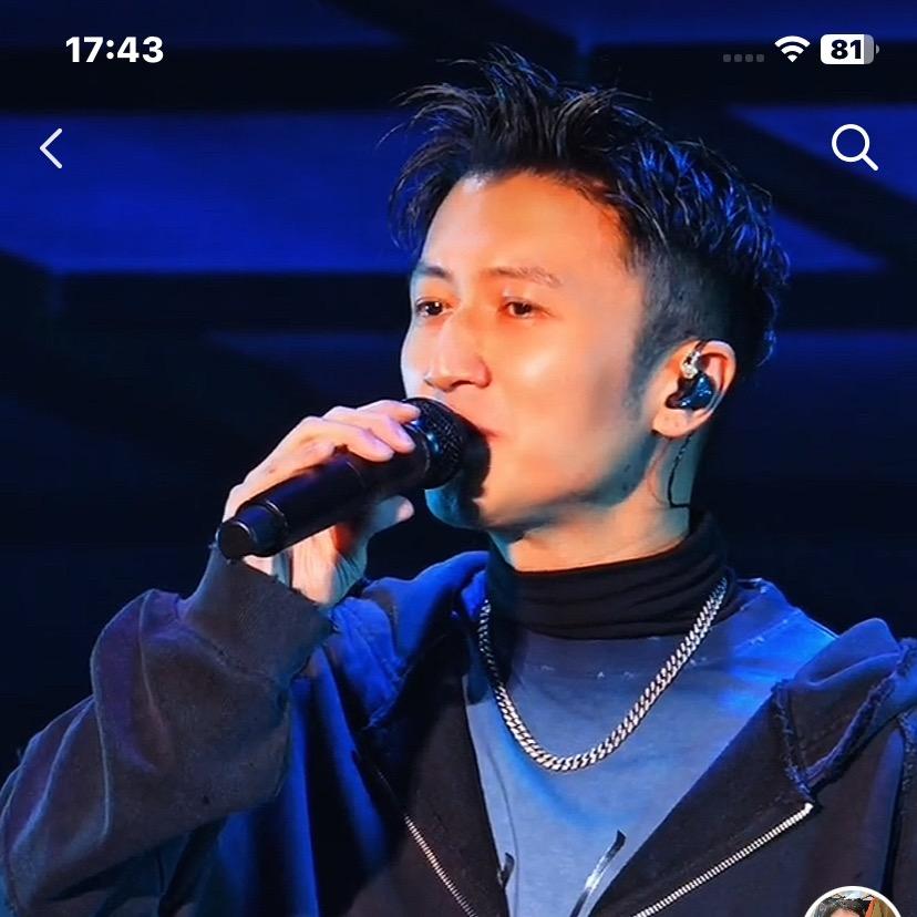 海阔天空自由飞翔