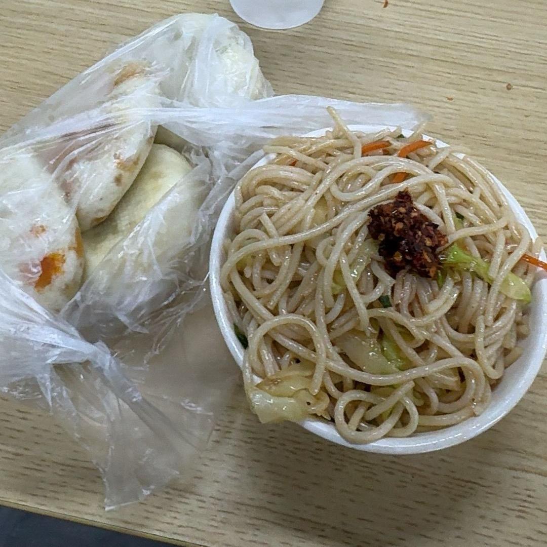 月月