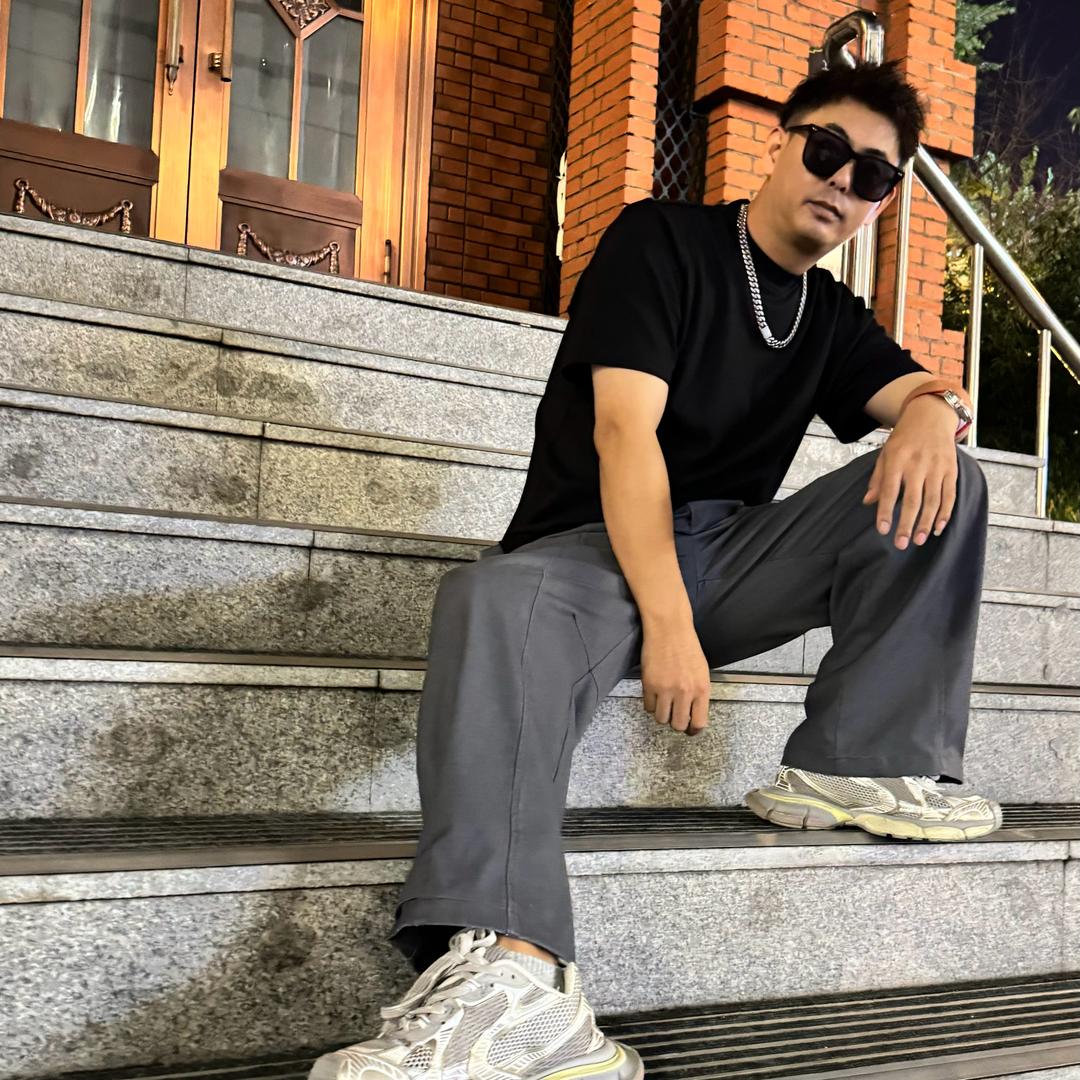 松原概念氛围感烫发 高鹏