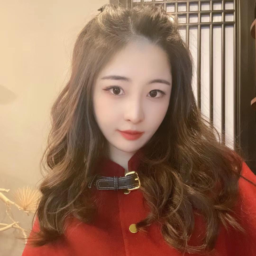 潘梓晨.