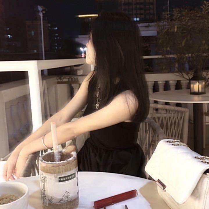 嘂嚻靐龖龘靐
