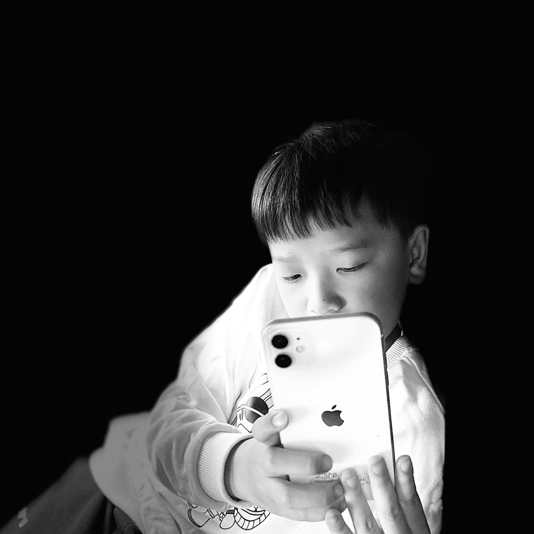 辉仔剪辑