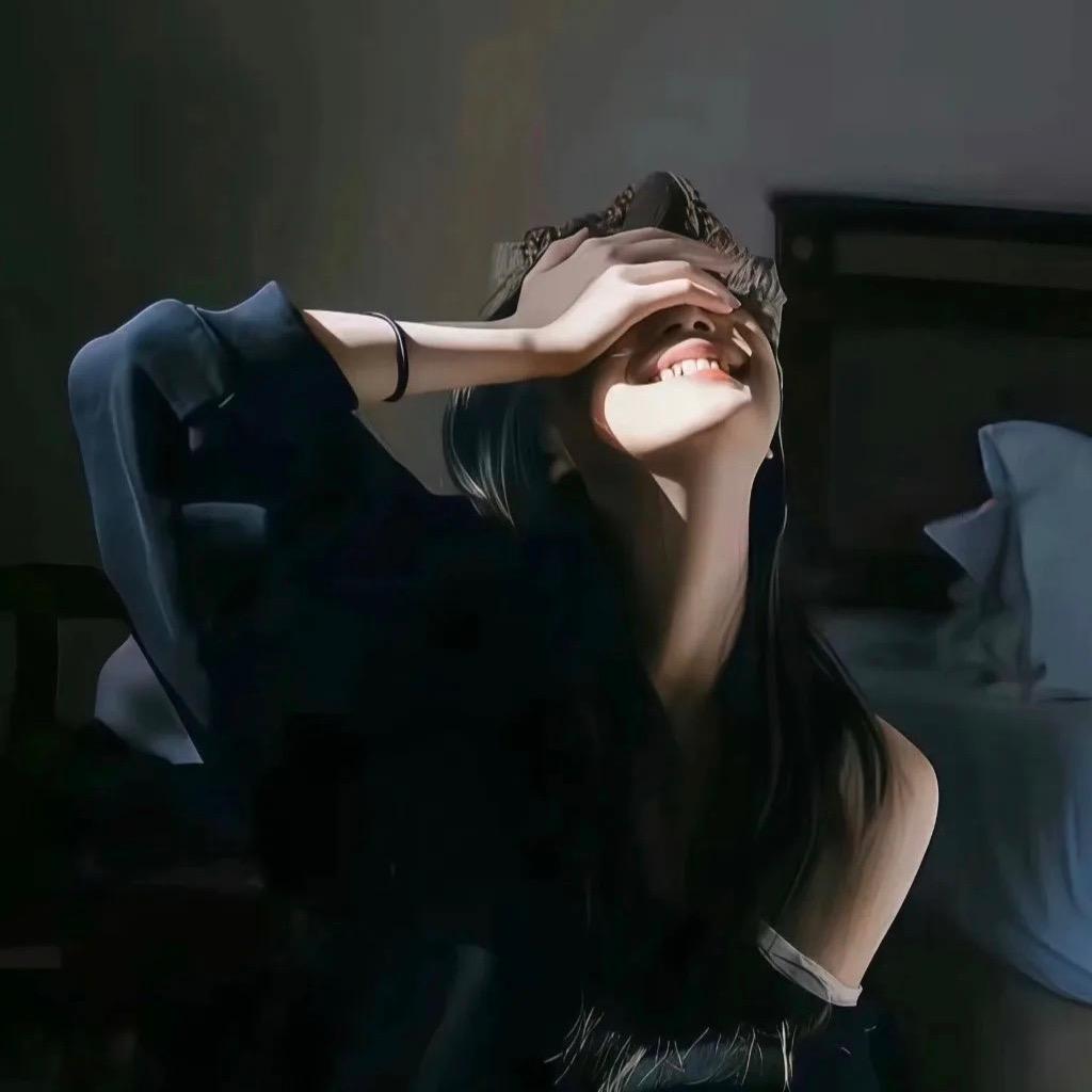 💫浅浅的笑