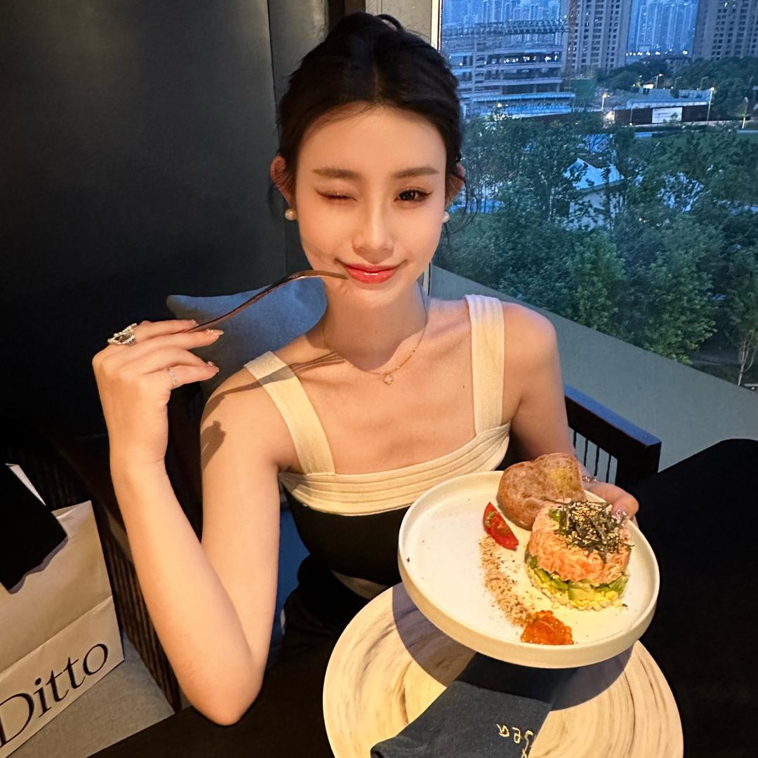 花花日记👗