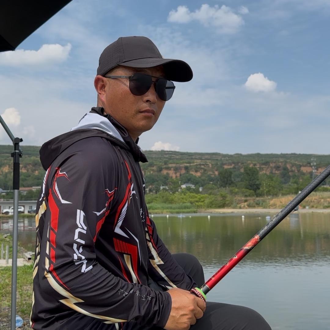 扁担哥钓鱼